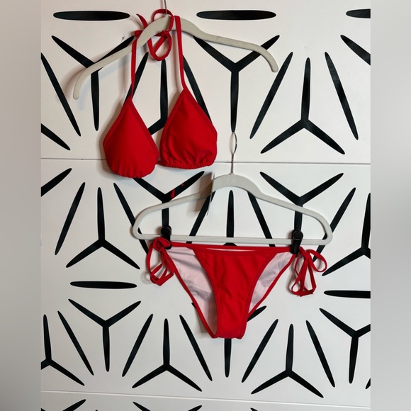 Suvimuga Other - NWOT Suvimuga Red String Bikini Two-Piece Halter Triangle Swimsuit Size S